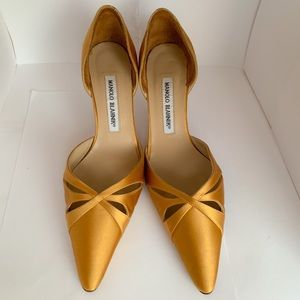 Manolo Blahnik Gold Satin Pump Heels